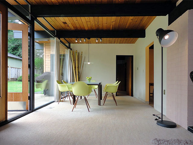 5246 1st avenue tsawwassen  - dining area