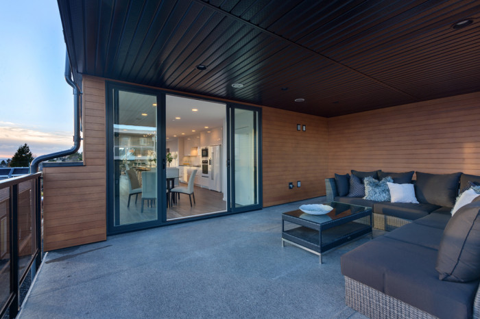 932 keil street - deck