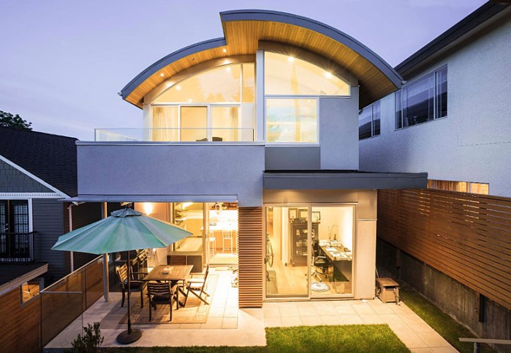 2824 heather - back of house