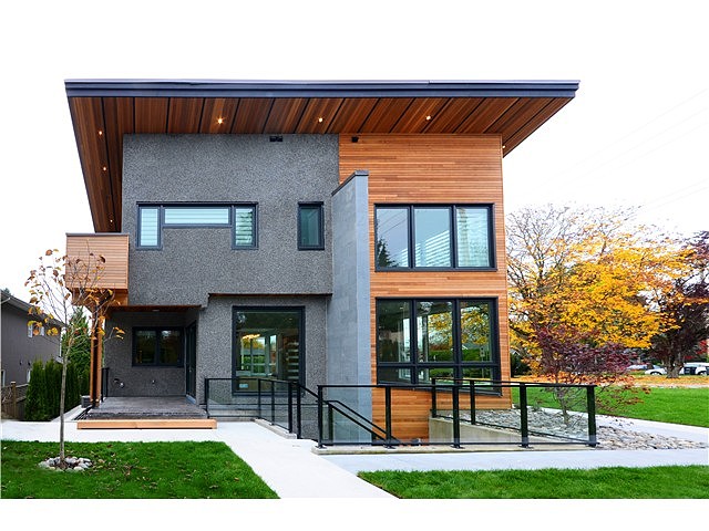 7412 government road - side of house