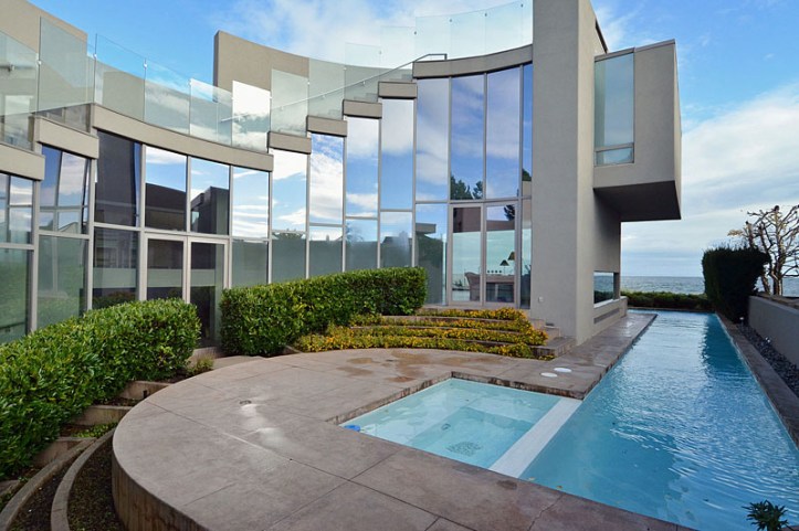266 centennial parkway - courtyard