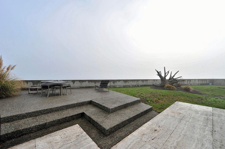 536 centennial - view