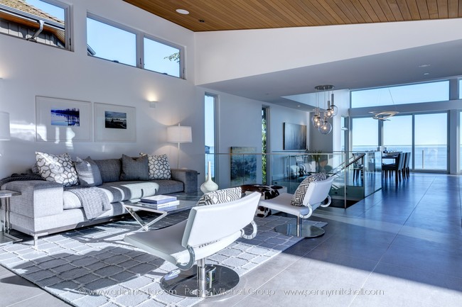 5939 marine drive - open living area