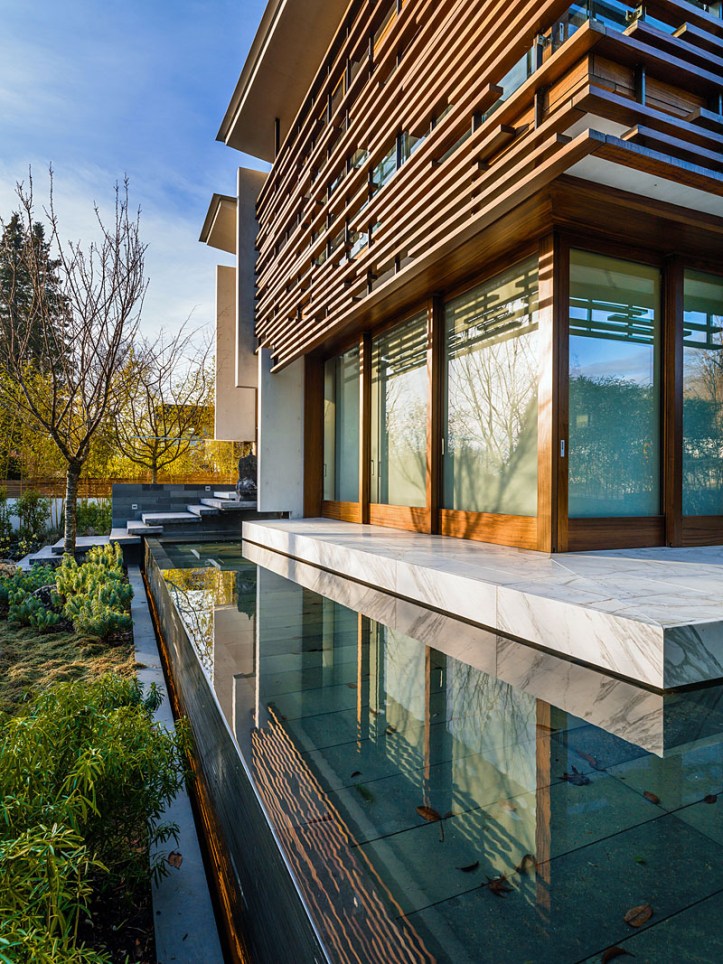 2010130_w38_int_h4_0458copy