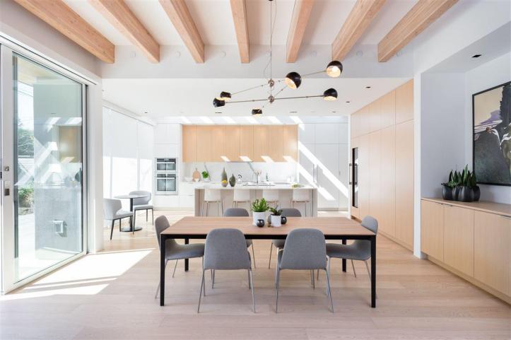 76b759e1458f9d05f5bc91616ed201cc