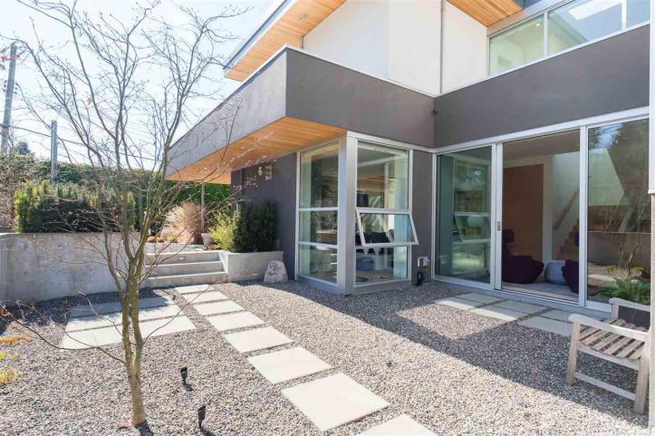 7e8615b31265e3fc5eedeab44a3a774b